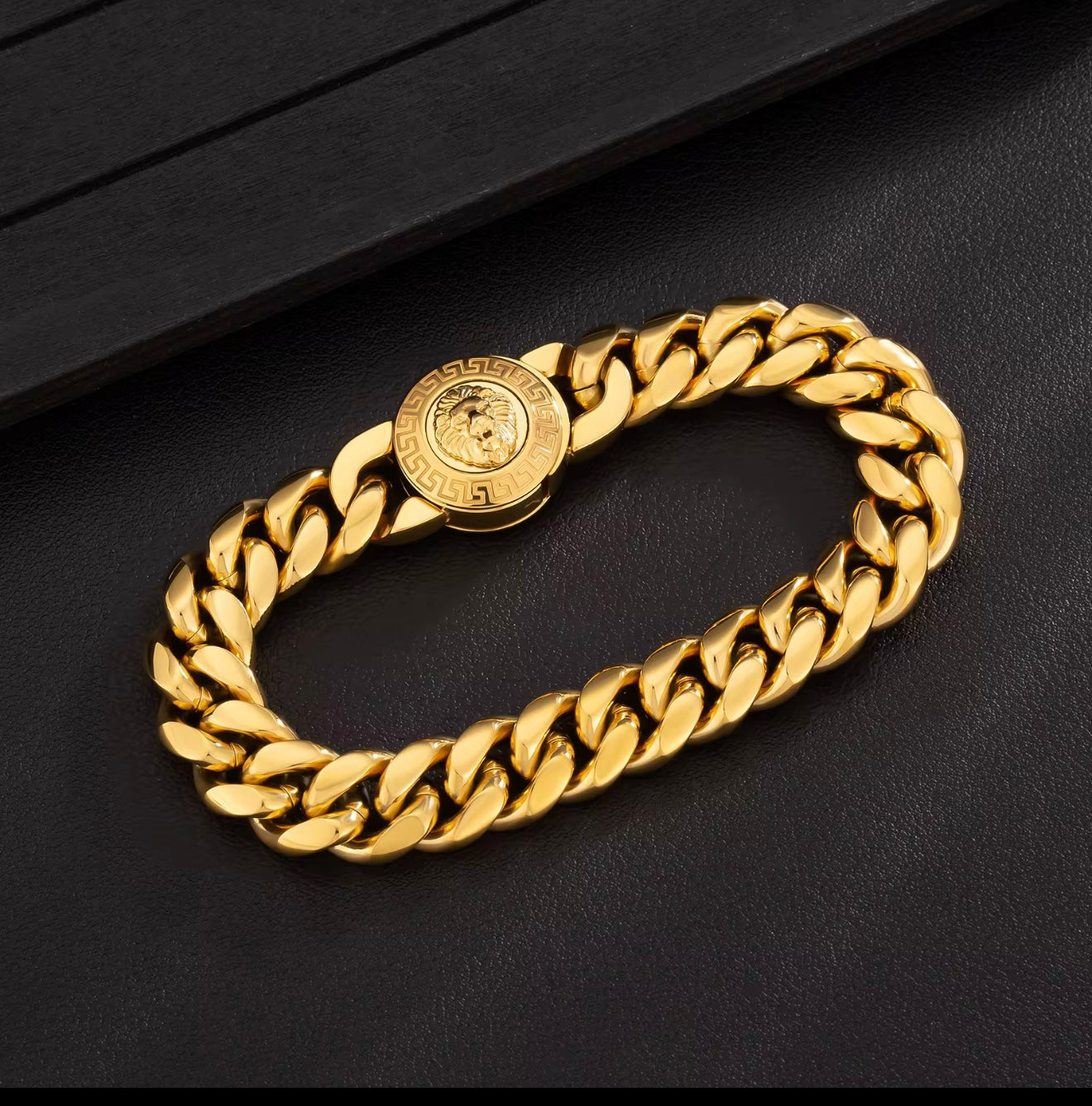 Men lion bracelet