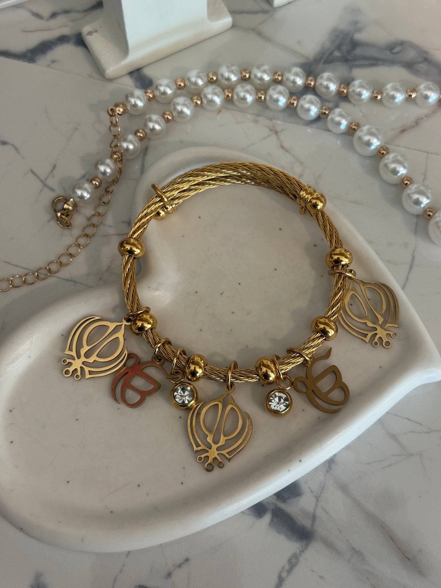 Anhad bangle