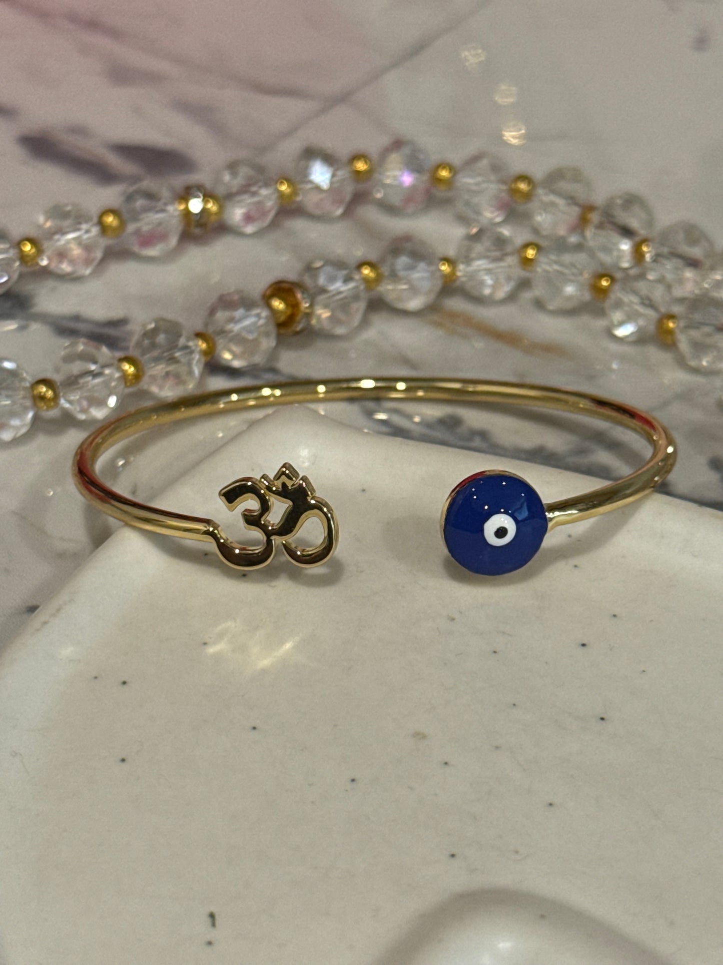 Omm bangle