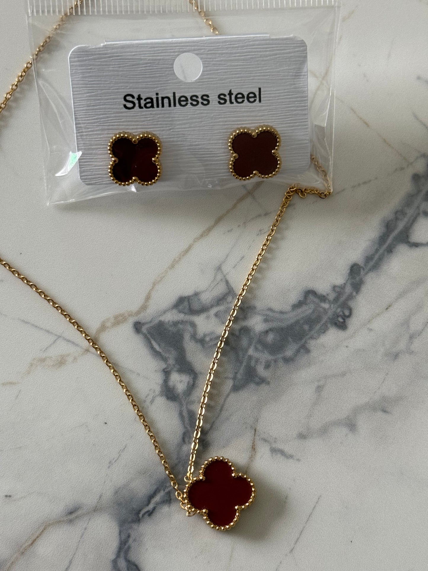 One flower pendent set