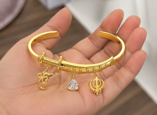 Sword bangle